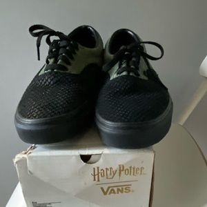 SIZE 12 HARRY POTTER SLYTHERIN VANS